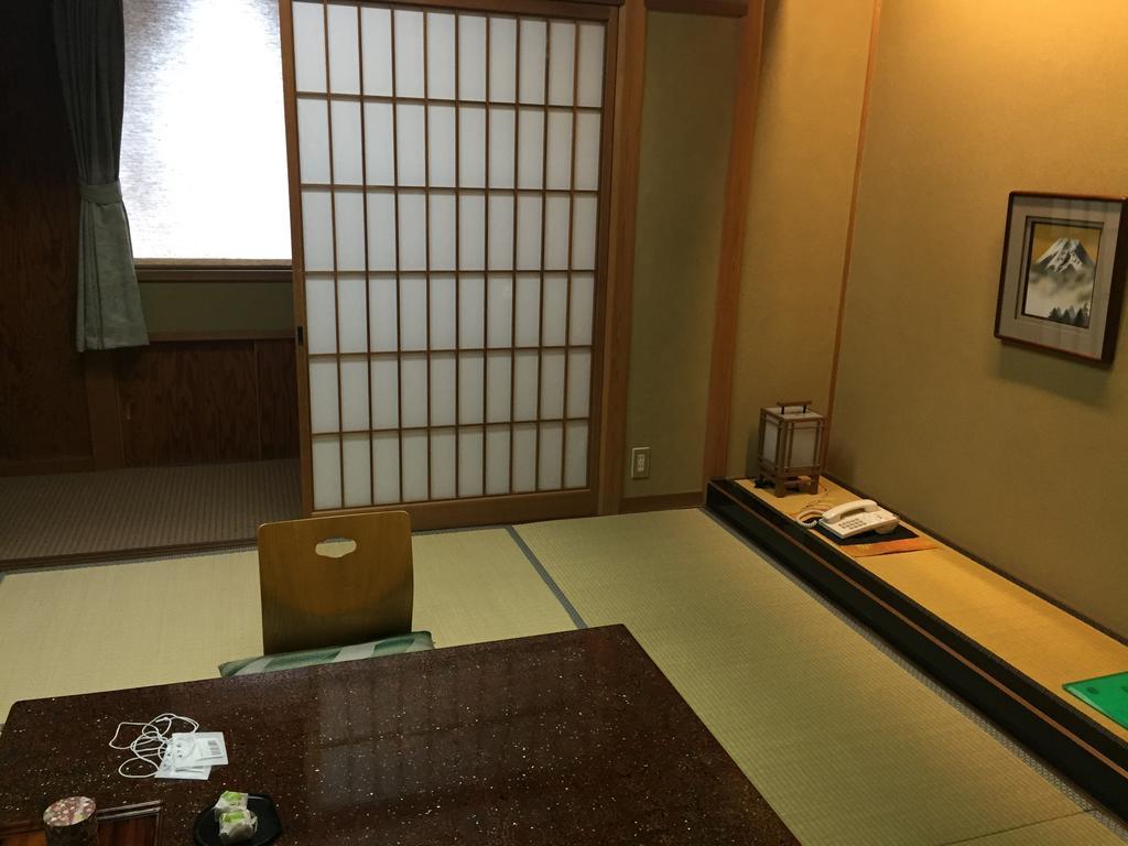 Ryokan Mitsuwa Toyooka  Buitenkant foto
