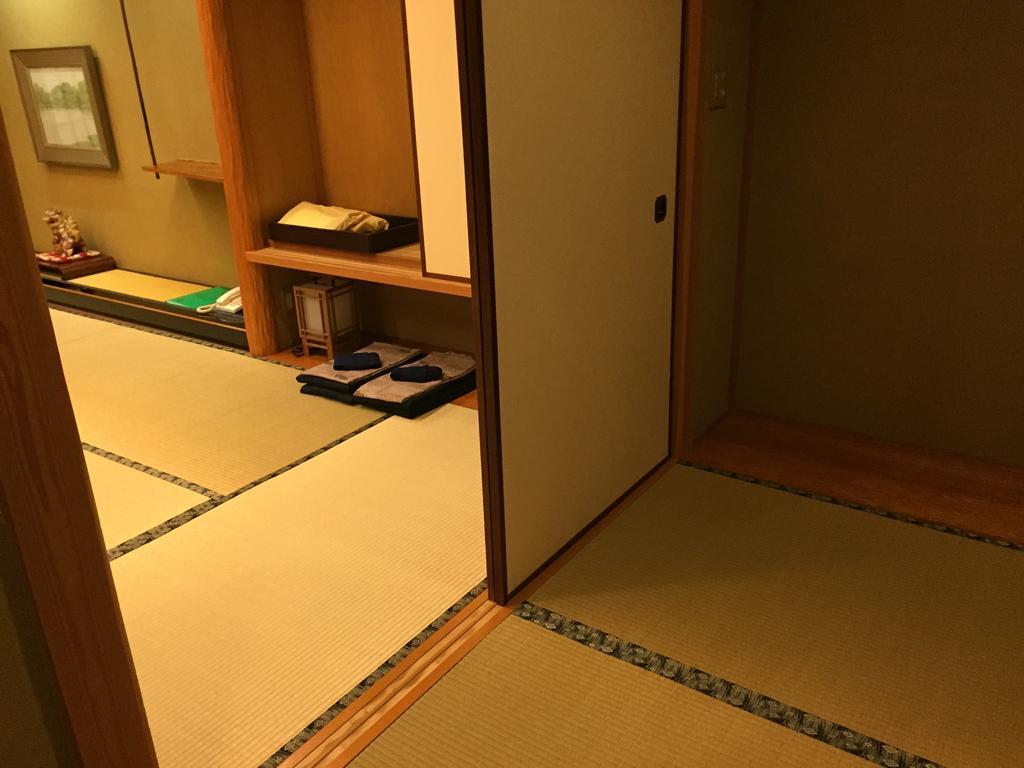 Ryokan Mitsuwa Toyooka  Buitenkant foto