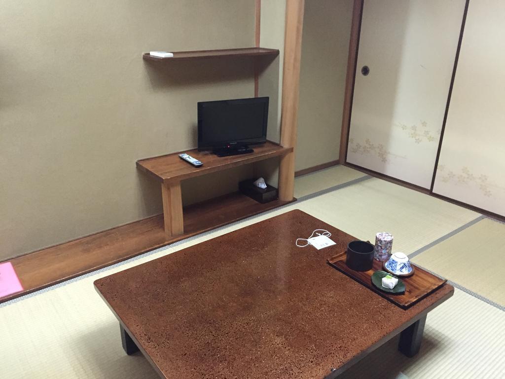 Ryokan Mitsuwa Toyooka  Buitenkant foto