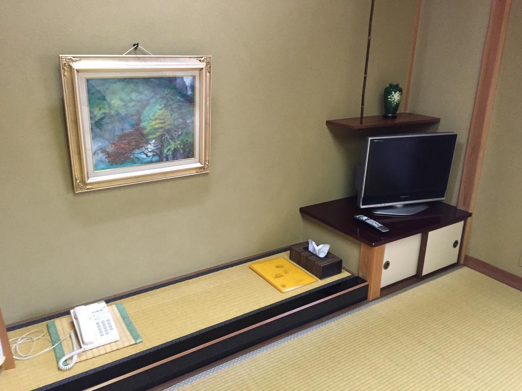 Ryokan Mitsuwa Toyooka  Buitenkant foto